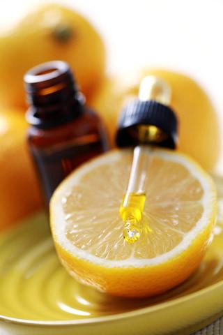 Organic Lemon Essential Oil ( Food Grade)